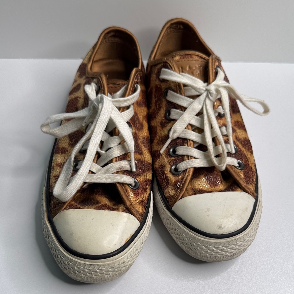 Converse Giraffe Sequin - White Lace-Up Sneakers
